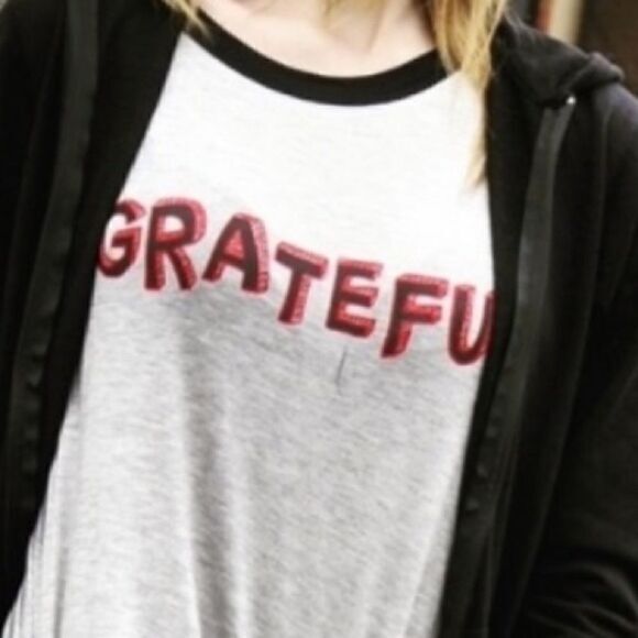“Grateful” Graphic Print Tee - Picture 3 of 13